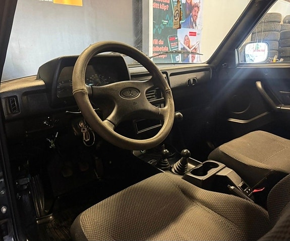 Lada Niva 15 of 17