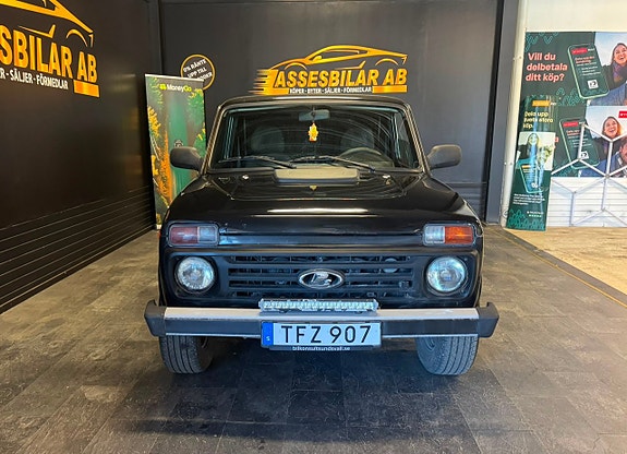 Lada Niva 6 of 17