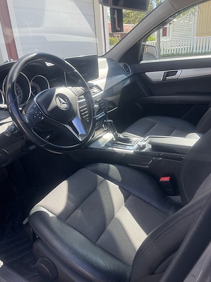 Mercedes-Benz C180 5 of 5