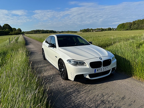 BMW M550d 2 of 5