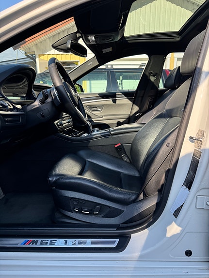 BMW M550d 8 of 12