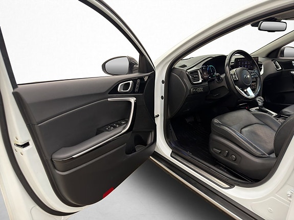 Kia XCeed 10 of 30