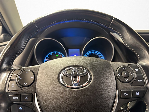 Toyota Auris 16 of 29