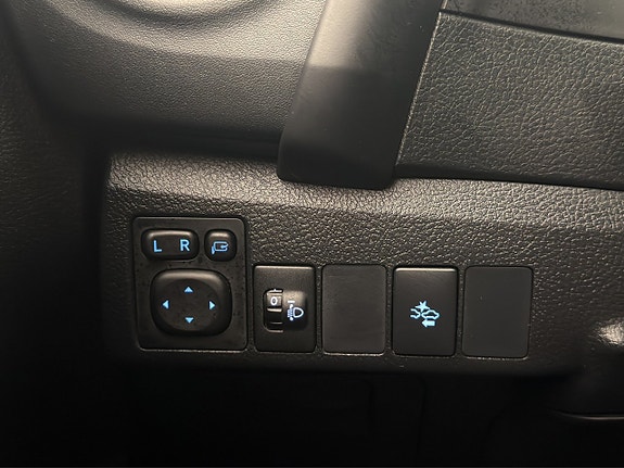 Toyota Auris 14 of 29