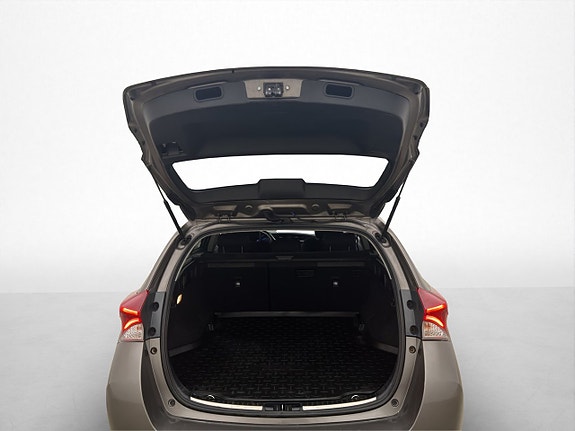 Toyota Auris 25 of 29