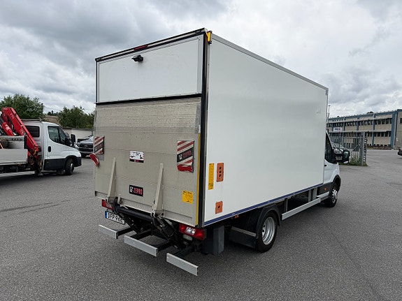 Ford Transit 5 of 5