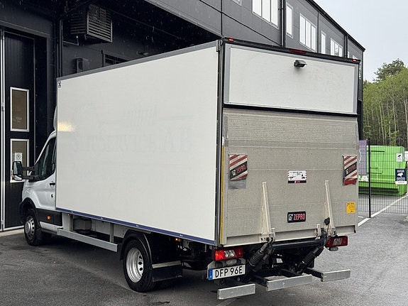 Ford Transit 13 of 16