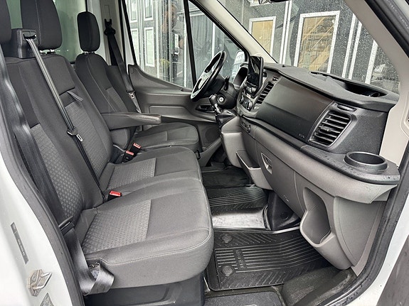Ford Transit 6 of 16