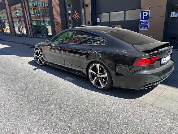 Audi A7 2 of 5