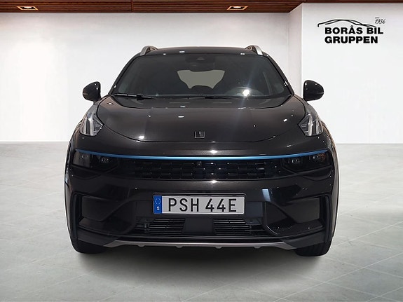Lynk & Co 01 8 of 17