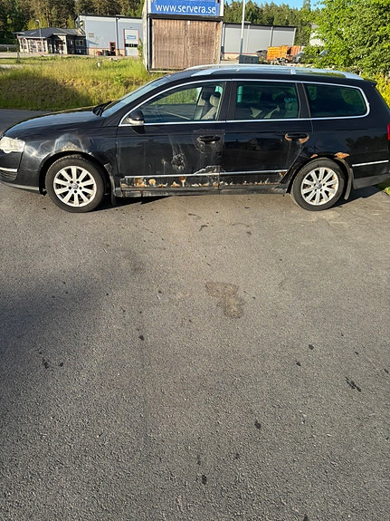 Volkswagen Passat 3 of 5