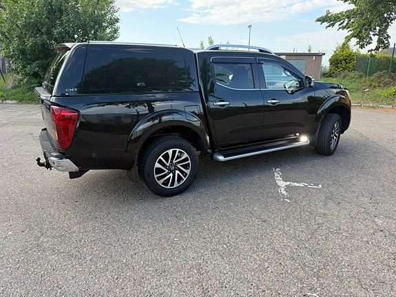 Nissan Navara 2 of 5