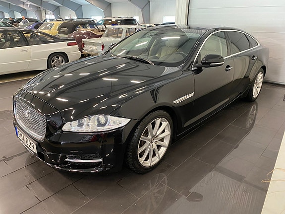 Jaguar XJ 6 of 30