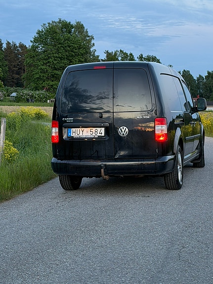 Volkswagen Caddy Maxi 3 of 5
