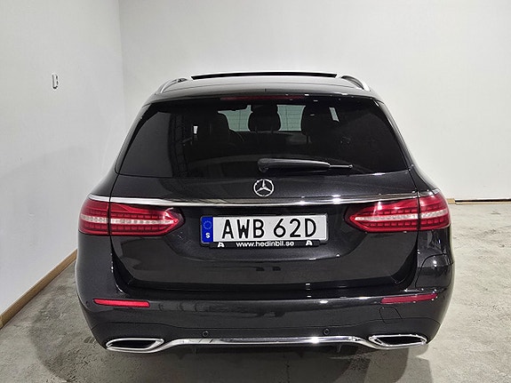 Mercedes-Benz E300 6 of 20