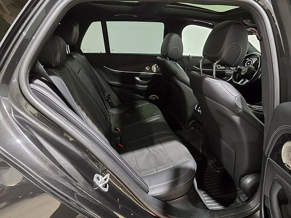 Mercedes-Benz E300 13 of 20