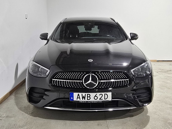 Mercedes-Benz E300 2 of 20