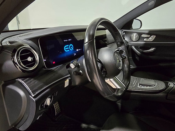 Mercedes-Benz E300 8 of 20