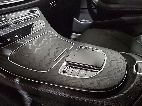Mercedes-Benz E300 16 of 20