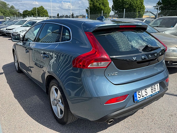 Volvo V40 5 of 5