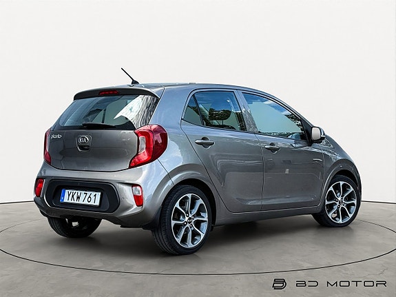 Kia Picanto 3 of 5