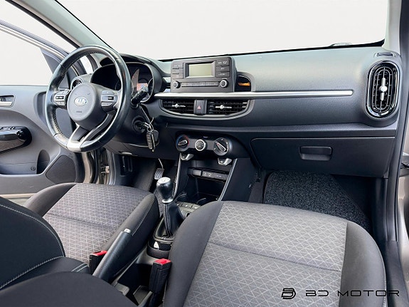 Kia Picanto 11 of 16