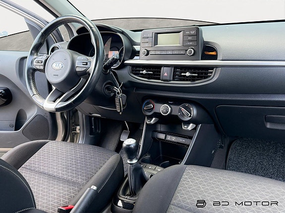 Kia Picanto 15 of 16