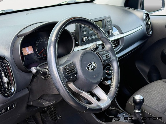 Kia Picanto 10 of 16