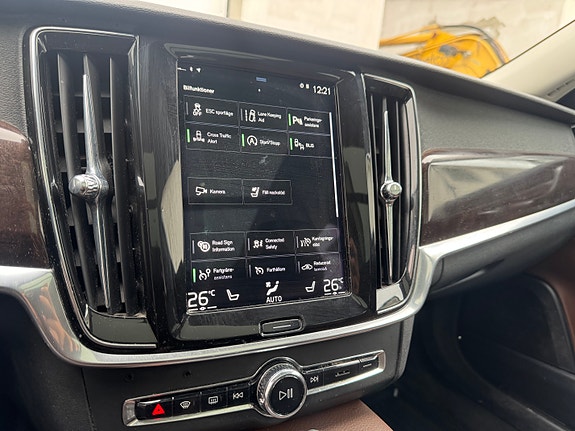 Volvo V90 8 of 8