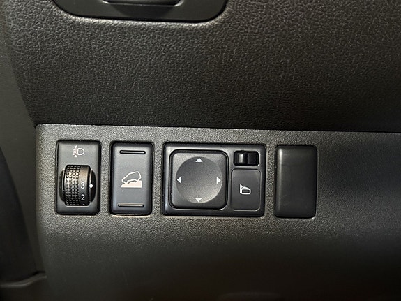 Nissan Pathfinder 11 of 21