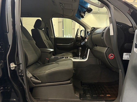 Nissan Pathfinder 9 of 21