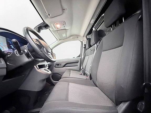 Peugeot e-Expert 14 of 24
