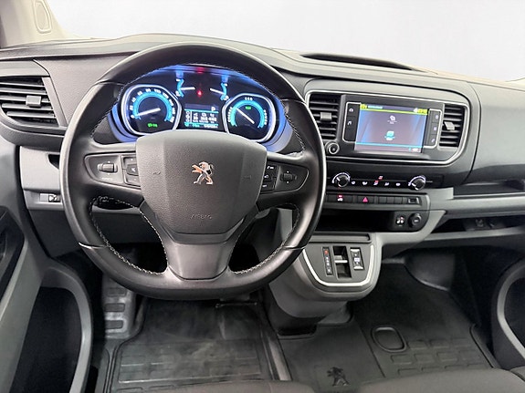 Peugeot e-Expert 17 of 24