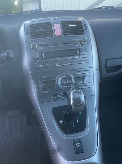 Toyota Auris 5 of 5