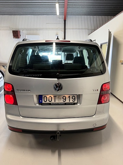 Volkswagen Touran 7 of 15