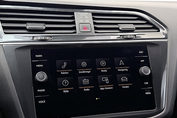 Volkswagen Tiguan Allspace 24 of 30