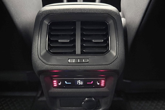 Volkswagen Tiguan Allspace 15 of 30
