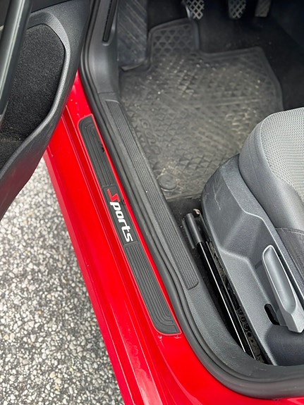Volkswagen Golf VII 7 of 8