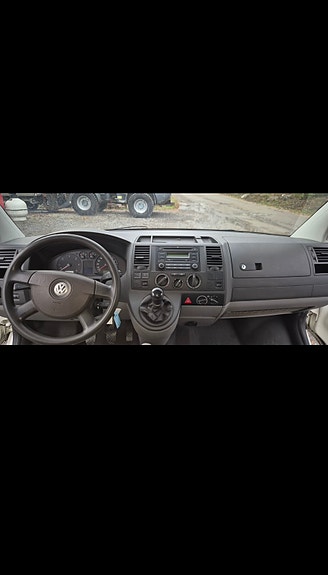 Volkswagen Transporter 4 of 5