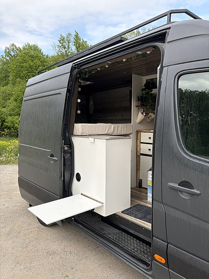 Mercedes-Benz Sprinter 3 of 5