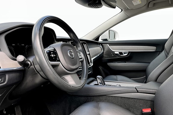 Volvo V90 Cross Country 5 of 5