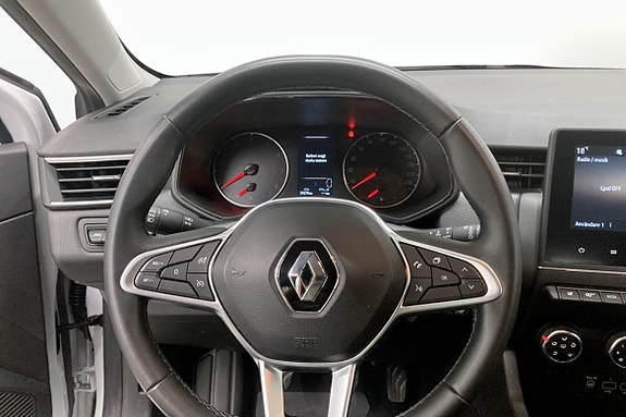 Renault Clio 7 of 9