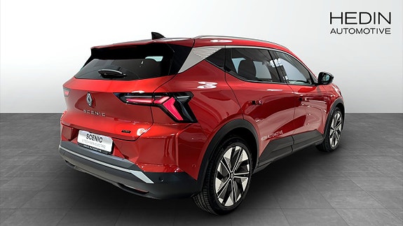 Renault Scenic E-Tech 2 of 5