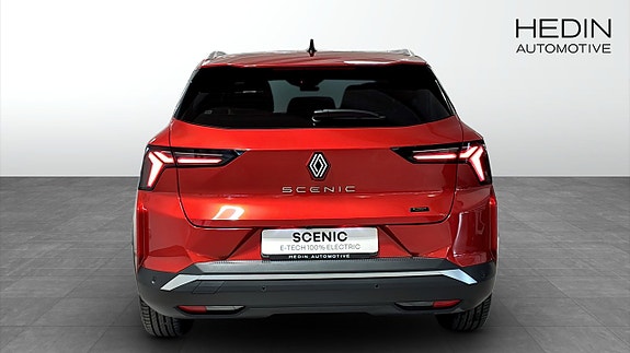 Renault Scenic E-Tech 7 of 12