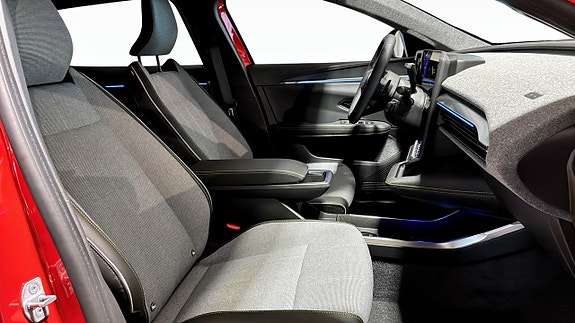 Renault Scenic E-Tech 3 of 5