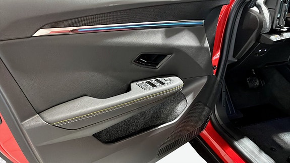 Renault Scenic E-Tech 11 of 12