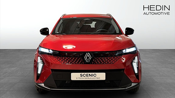 Renault Scenic E-Tech 8 of 12
