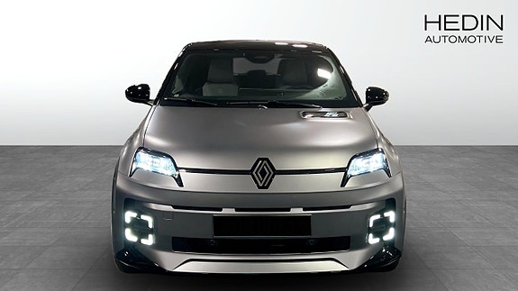 Renault 5 2 of 9