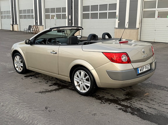 Renault Megane II 2 of 5