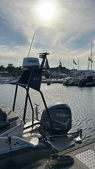 Fullutrustad Anytec A27 med radar, vhf, led, värmare 5 of 6